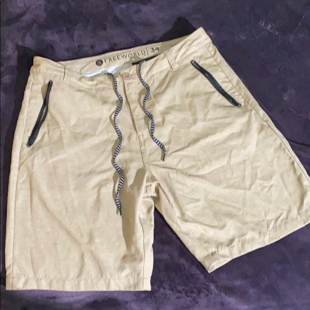 FREEWORLD- Beige Shorts